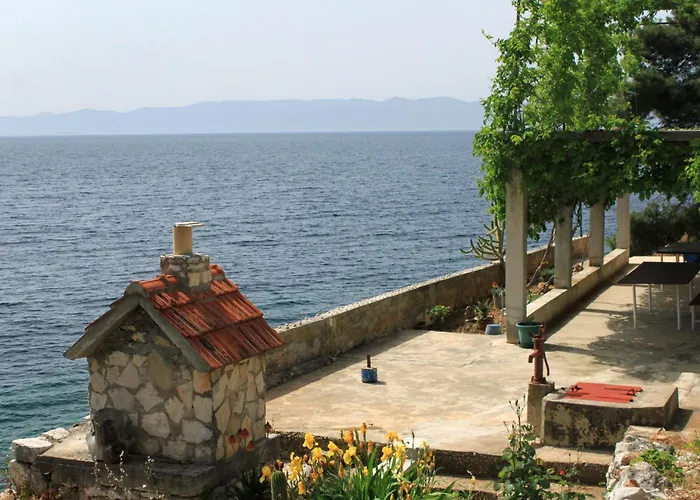 Secluded Fisherman's Cove Lucica, Hvar - 4034 Gdinj